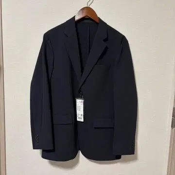 유니클로 감동 자켓 M 사이즈 네이비