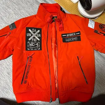 AVIREX 오렌지 MA-1 플라이트 자켓