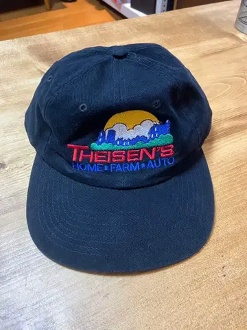 THEISEN'S 블랙 캡 자수 로고 nissin cap 구제 의류