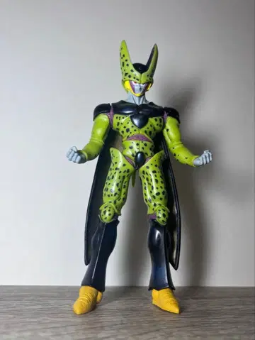 드래곤볼 셀 (완전체) 피규어