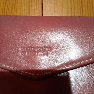 UNITED COLORS OF BENETTON 핑크 이단 접이식 지갑