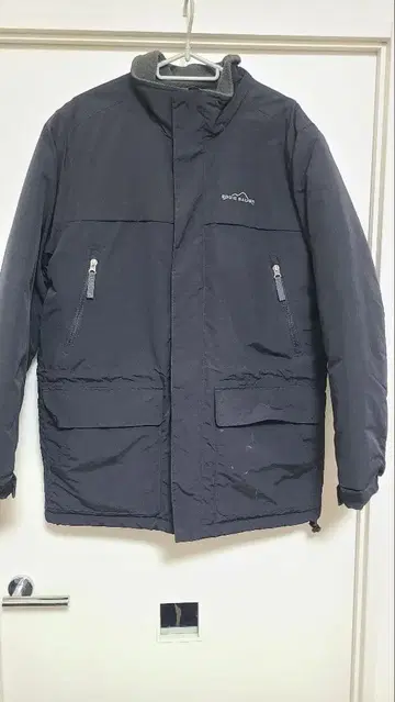 Eddie Bauer 블랙 다운 자켓 M