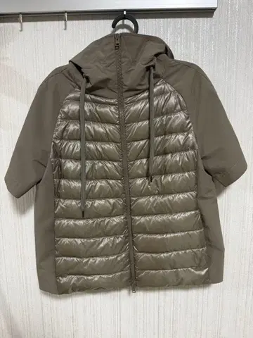 [ 새상품급 ] HERNO 반팔 다운 자켓