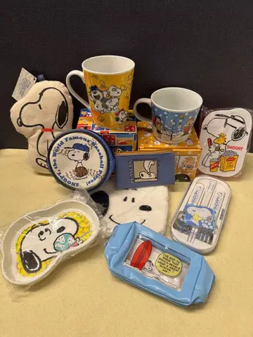 스누피 캐릭터 굿즈 묶음 판매