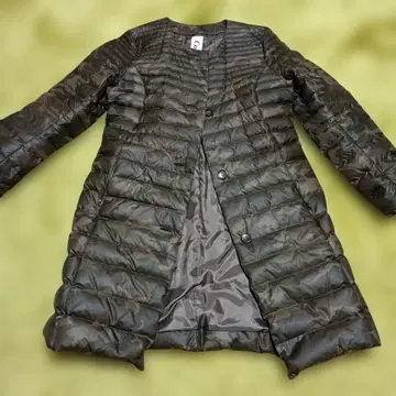 미사용 COOMB 카모플라쥬 다운 롱 자켓 페더