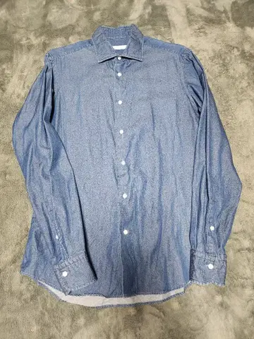 새상품급 ARCODIO 샴브레이 셔츠 38-87.5 블루 데님 셔츠