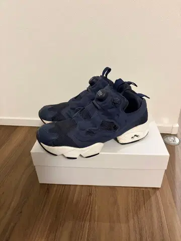 Reebok 인스타펌프 퓨리 네이비