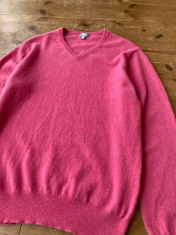 새상품급 UNIQLO 캐시미어 100% V넥 니트 스웨터 L