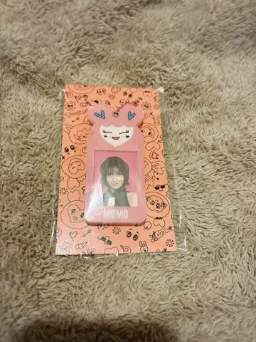 TWICE 모모 슬라이드 키링