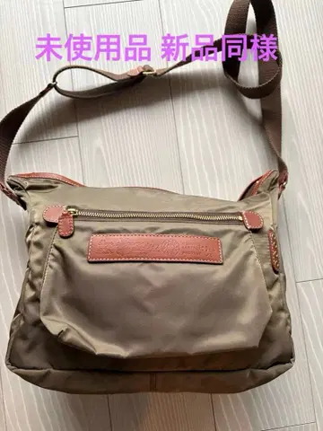 스테디셀러 인기 상품 35% 오프! Felisi 05/4/4/DS 카키