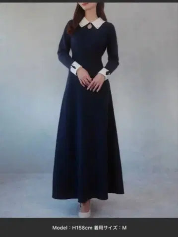 JUNOAH 바이컬러 세미 플레어 니트 원피스