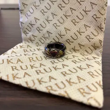 RUKA 하트 모티브 블랙링