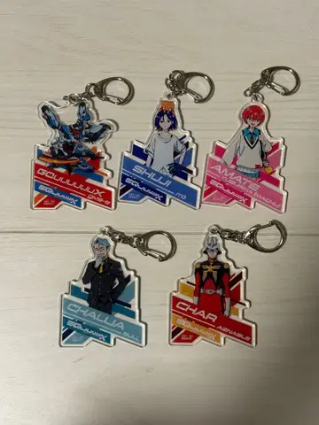 GQuuuuuuX 아크릴 키링 5종