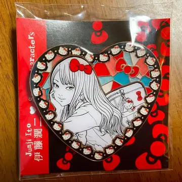메탈 하트 배지 이토 준지 산리오 갸루 토미에 키티 헬로키티 핀즈