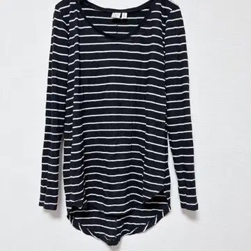 BP. 네이비/화이트 스트라이프 긴팔 T셔츠 [ M ]