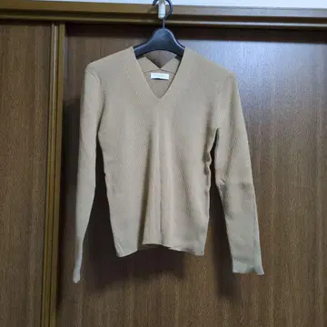 뷰티앤유스 UNITED ARROWS V넥 니트