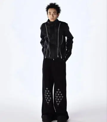 Jentlouis Embroidered Sweat Pants M