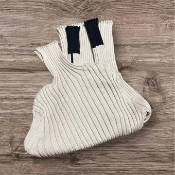 블루프론세 배색 터틀 니트