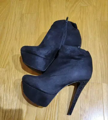 블랙 스웨이드 숏부츠 통굽 R&E 24.0