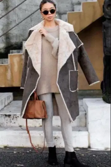 새상품! room306 CONTEMPORARY 무스탕 코트 룸306