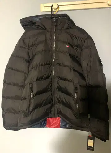 TOMMY 다운 자켓 블랙