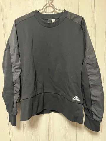 adidas 블랙 맨투맨 트레이닝복