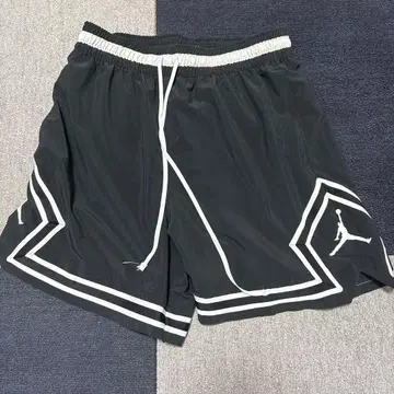 조던 DRI-FIT 블랙 숏팬츠 L 사이즈