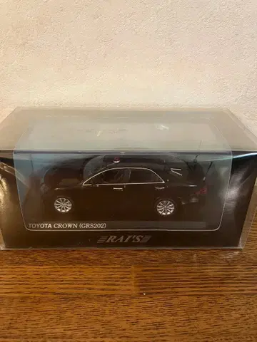 도요타 크라운 (GRS202) 1/43 다이캐스트 모델카
