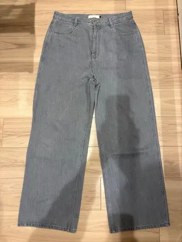 Amomento 세미 와이드 부츠컷 팬츠