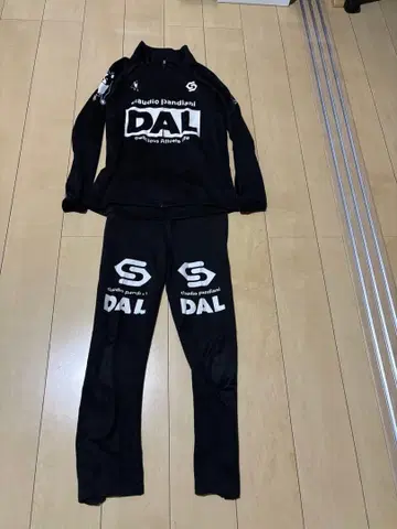 20 정품 Claudiopandiani 상하의 세트 블랙 S 사이즈 정도