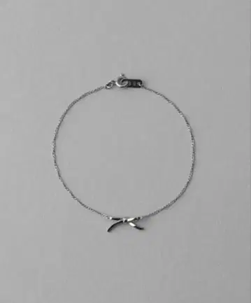 [ 미사용 새상품 ] ete 리본 팔찌 색상: 플래티넘