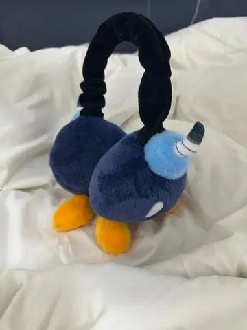 유니버설 폭탄병 귀도리