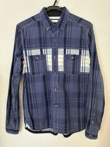 Whites Mountaineering 네이비 체크 무늬 긴팔 셔츠