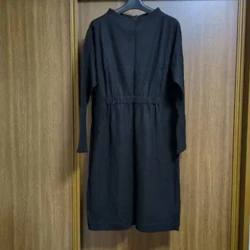 루니 울 100% 보틀넥 롱 원피스