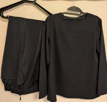 포멀 블라우스와 팬츠