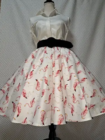 서큘러 스커트 (전체 원)