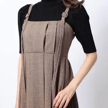 FRAY I.D 볼륨 플리츠 원피스