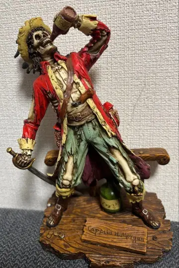 캡틴 H. 모건 해적 피규어