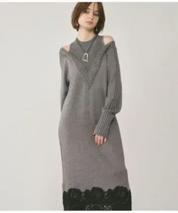 완판템 GRACE CONTINENTAL 레이어드 레이스 니트 원피스