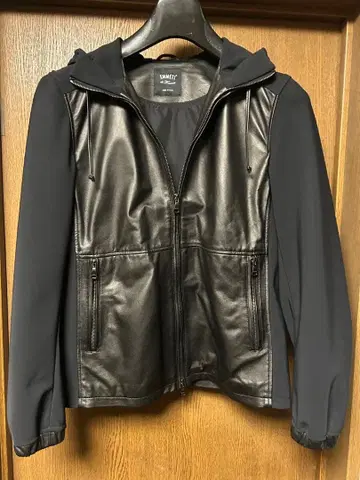 EMMETI 후드 부착 가죽 자켓