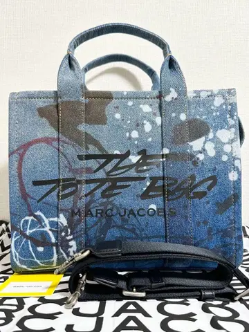 새상품 마크제이콥스 x 퓨추라 데님 미디엄 토트백