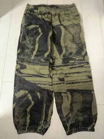 TIGHTBOOTH 카모플라쥬 워크 팬츠
