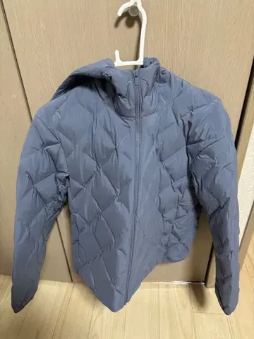 UNIQLO 퍼프 테크 후드티