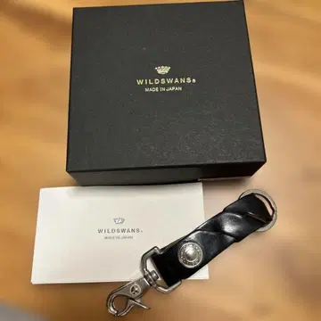 WILDSWANS 가죽 키링 블랙