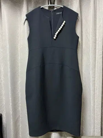 YOKO CHAN 슬리브리스 무릎 기장 원피스 펄