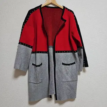 장식 포함 레드 그레이 긴팔 가디건