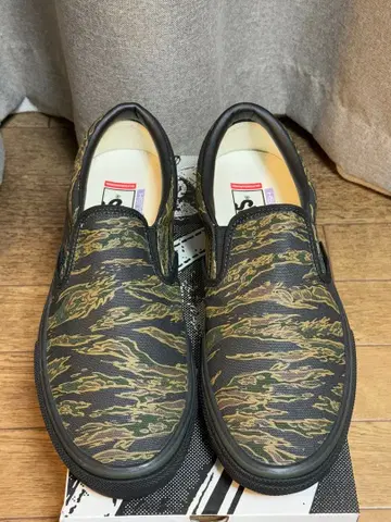 반스 스케이트 슬립온 타이거 스트라이프 카모플라쥬 28.5cm