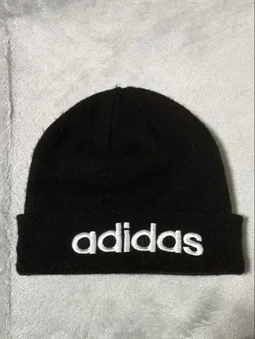 adidas 블랙 비니