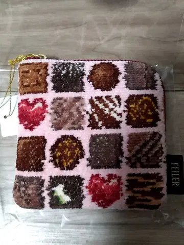 페이러 코프레도쇼콜라 스퀘어 파우치