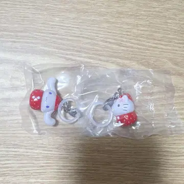 산리오 캐릭터즈 딸기 메지루시 액세서리